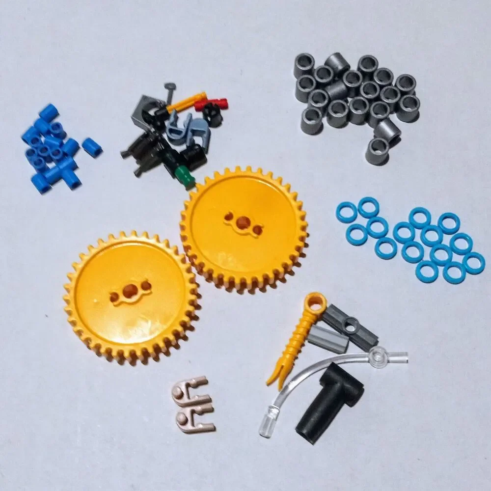 K'Nex Replacement Part Lot-400 Pieces-Medium Speed Motor-Rods-Connectors-Gears